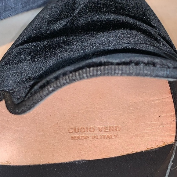 M. Gemi’s Velvet Smoking Slipper - Picture 8 of 9